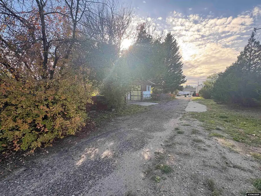 225 N 8th Street, Douglas, WY 82633 - Image #3