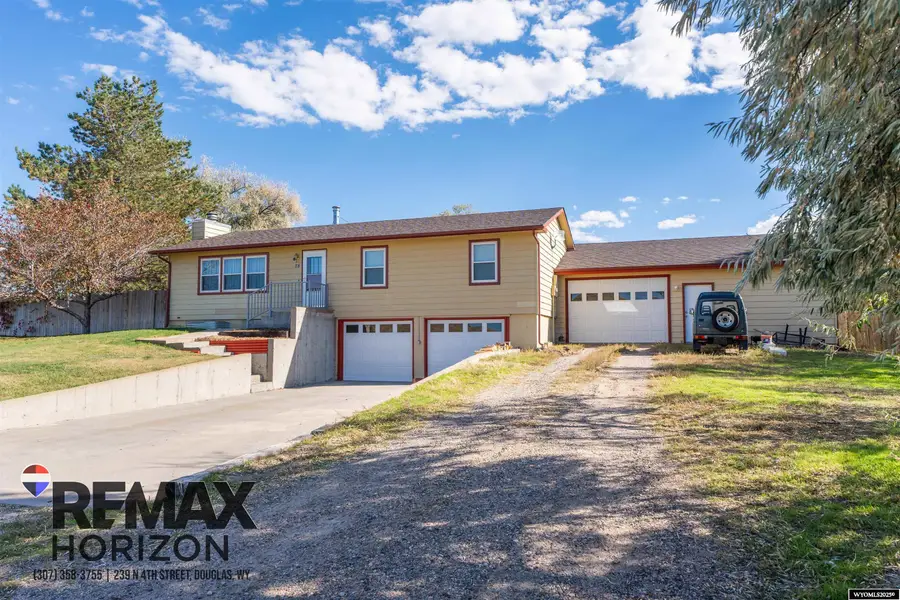 28 Lakeview Drive, Douglas, WY 82633 - Image #2
