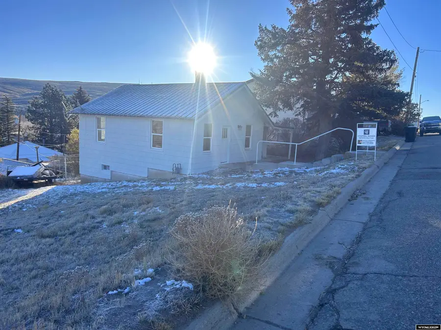324 Cedar Avenue, Kemmerer, WY 83101 - Image #3