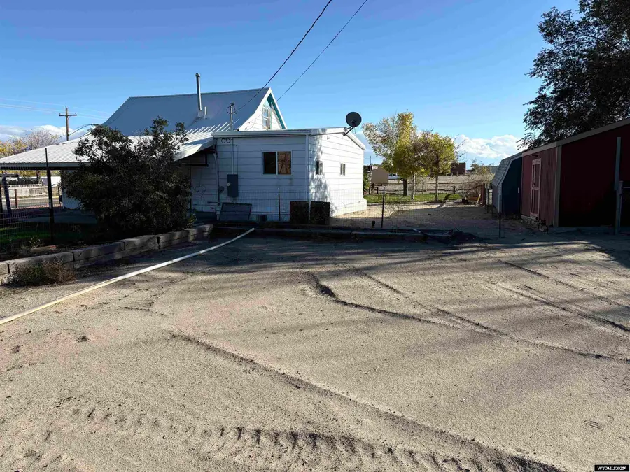 104 W 5th St, Shoshoni, WY 82649 - Image #3