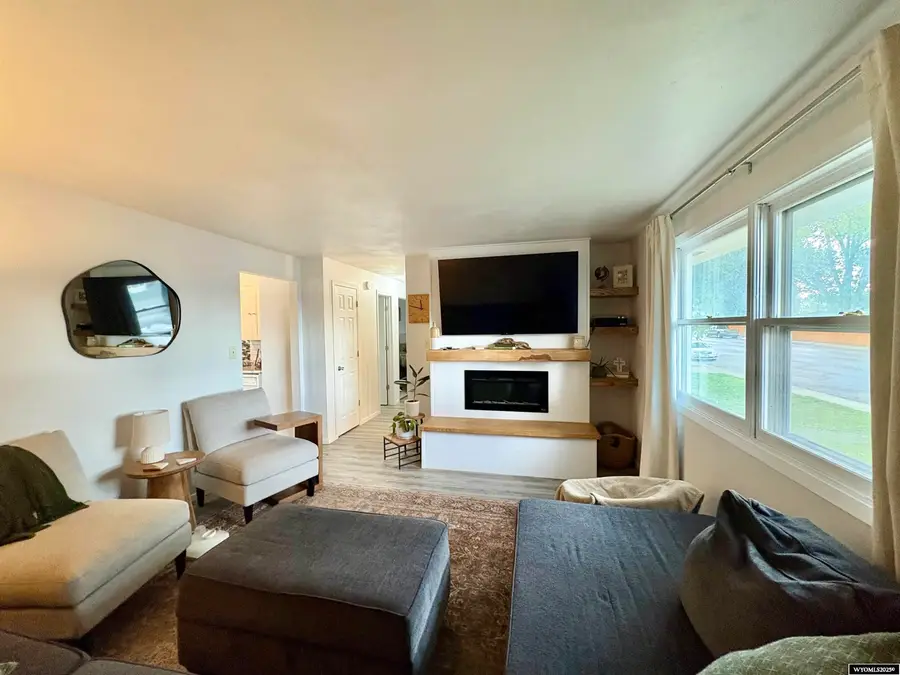 714 S 9th, Douglas, WY 82633 - Image #2