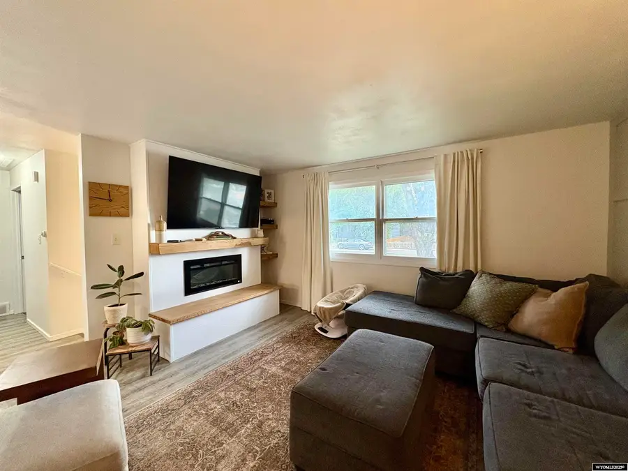 714 S 9th, Douglas, WY 82633 - Image #3