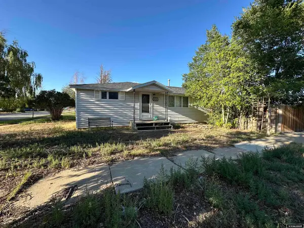 400 N 7th St, Sinclair, WY 82334