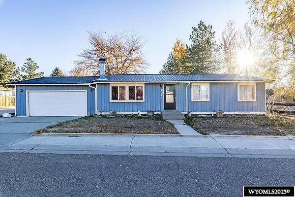 902 Valley Street, Rock Springs, WY 82902-1
