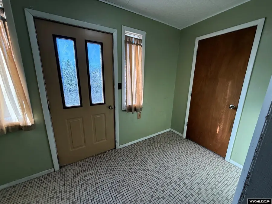 854 South St, Wheatland, WY 82201 - Image #2
