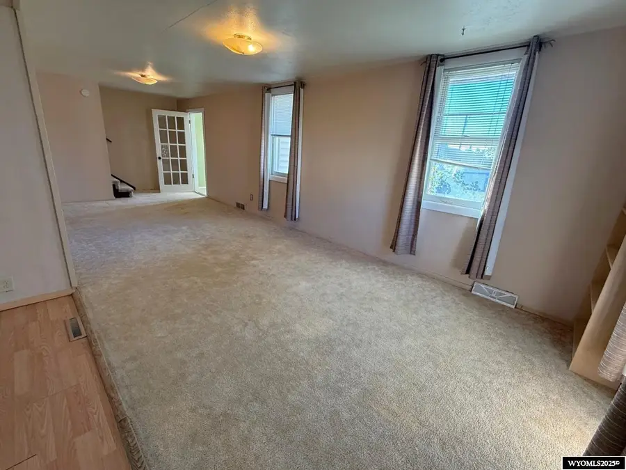 854 South St, Wheatland, WY 82201 - Image #3