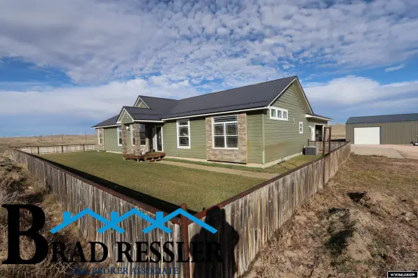 15 Brock Road, Glenrock, WY 82637