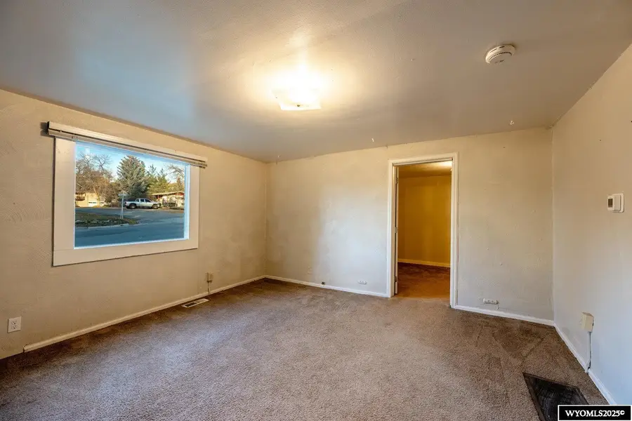 847 N Desmet Avenue, Buffalo, WY 82834-0000 - #3