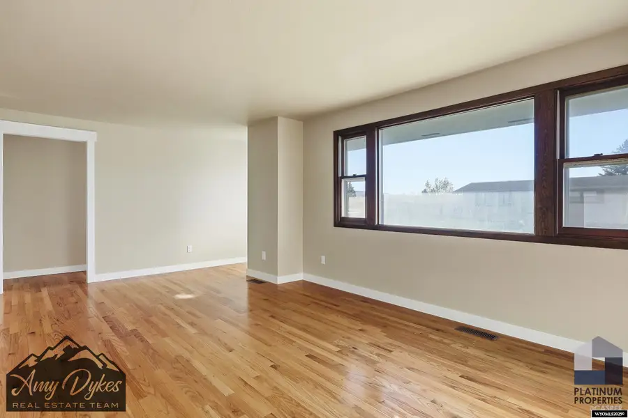 531 Seminoe St, Casper, WY 82609 - Image #2