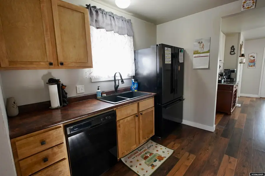 620 N 6th Street, Douglas, WY 82633 - Image #2