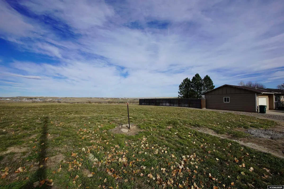1092 Riverbend Drive, Douglas, WY 82633 - Image #1