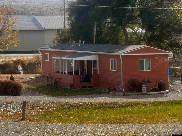 218 S C Avenue, Thermopolis, WY 82443