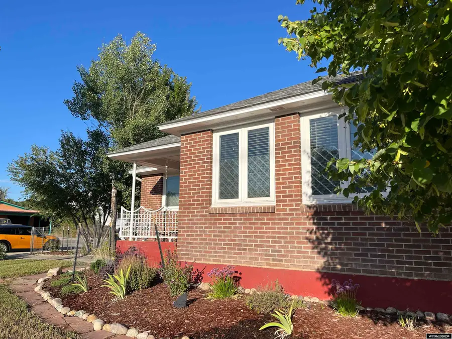 200 Sweetwater Street, Lander, WY 82520 - Image #2