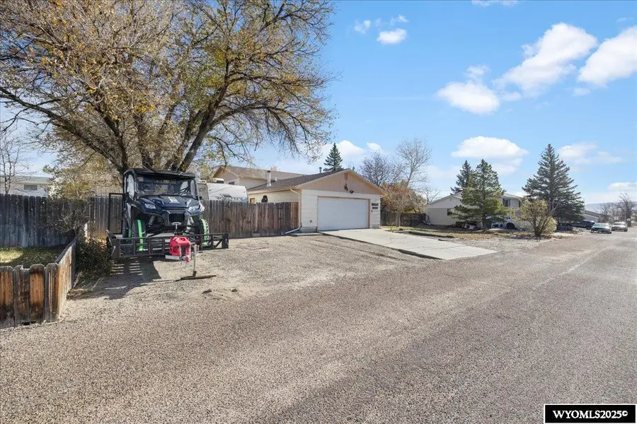 5015 Antelope Drive, Bar Nunn, WY 82601 - Image #3