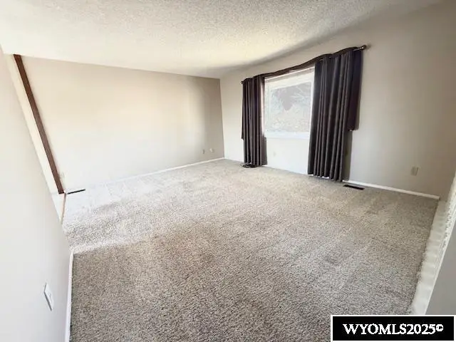 1009 Mesa Drive, Douglas, WY 82633 - Image #3