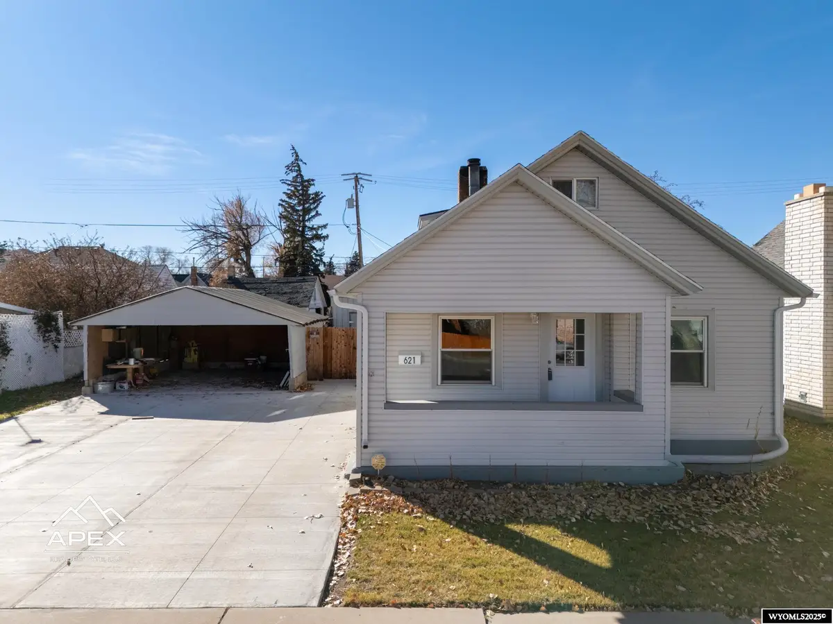 621 Main Street, Evanston, WY 82930 - Image #1