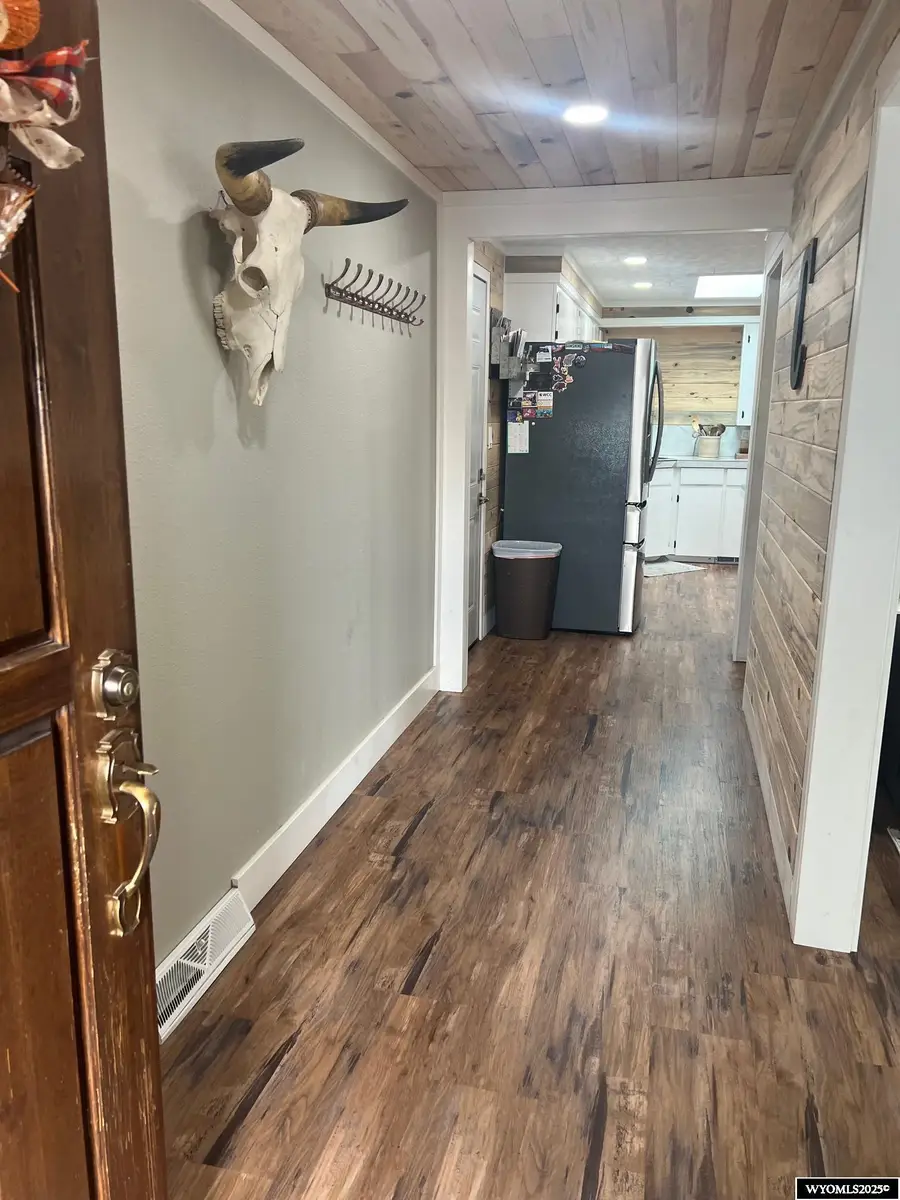 213 E Kendrick Street, Rawlins, WY 82301 - Image #2