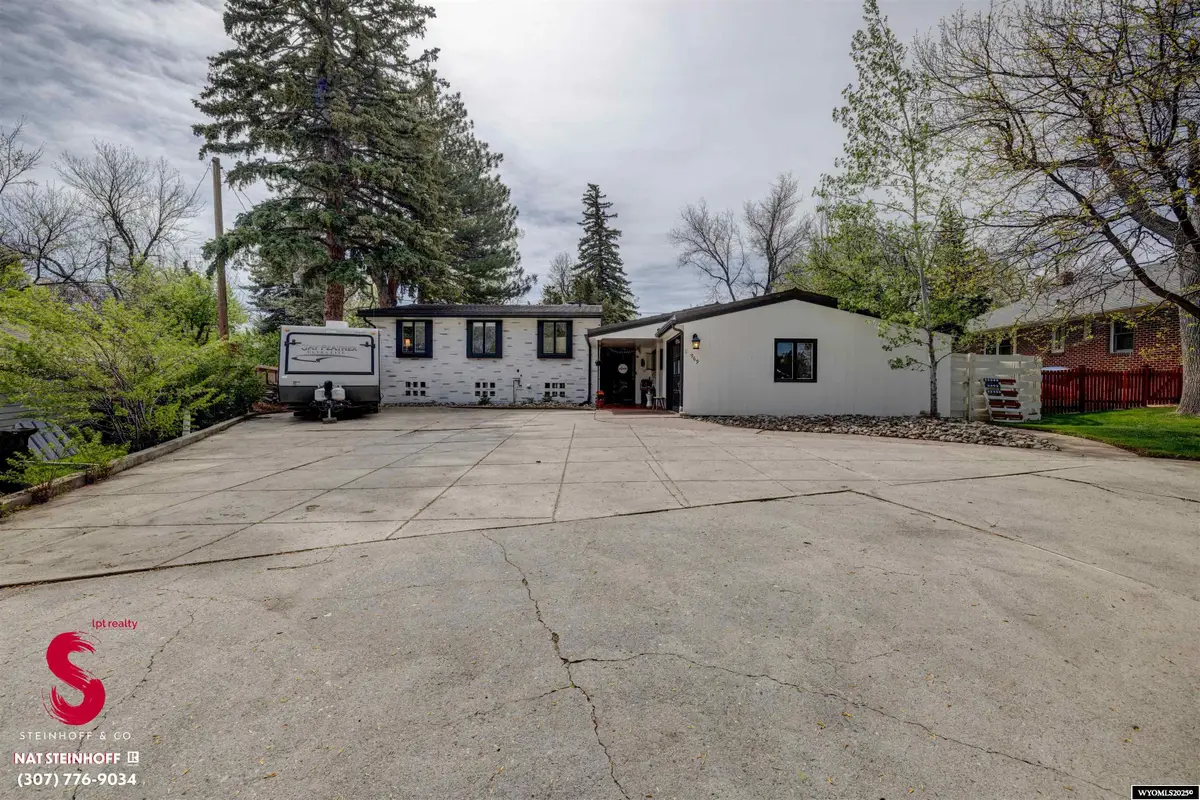 969 S Grant St, Casper, WY 82601 - Image #1