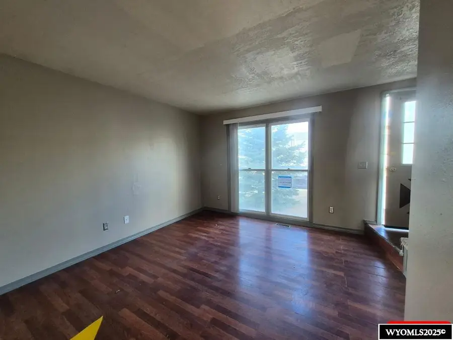2020 Johnson Avenue, Rock Springs, WY 82901 - Image #2