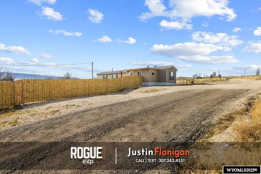 5277 W Buick, Mills, WY 82604 - Image #3