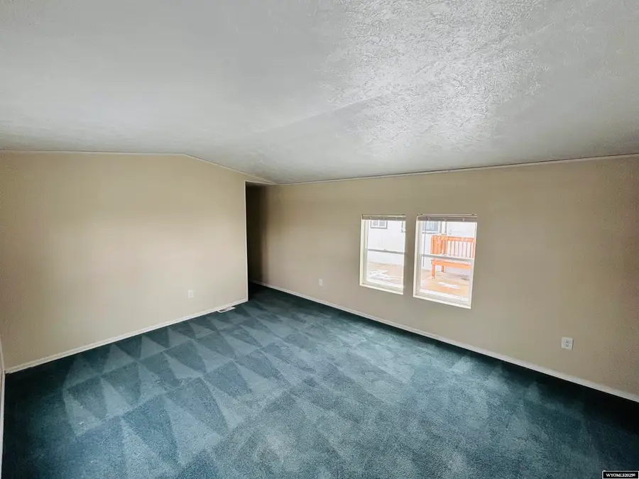 345 Birch Street, Evanston, WY 82930 - Image #2