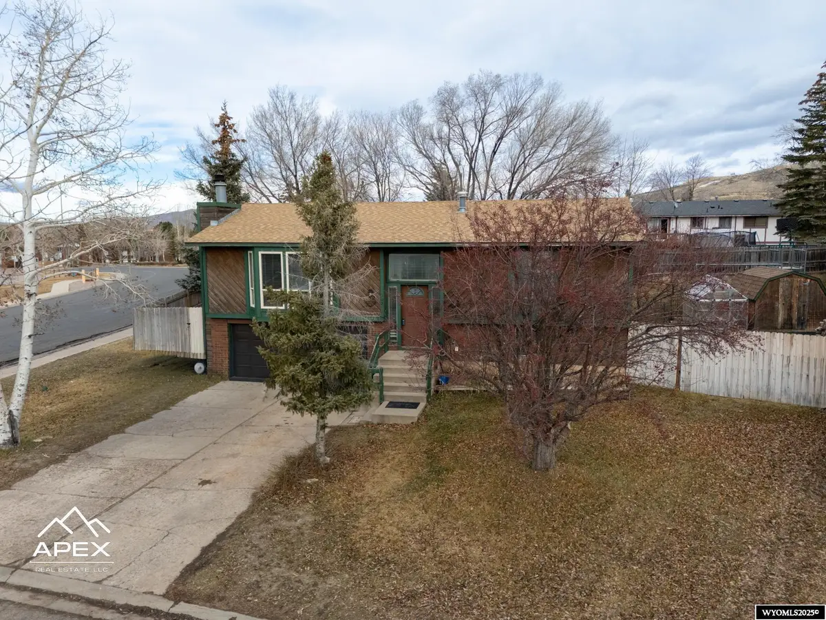 102 Mohawk Court, Evanston, WY 82930 - Image #1