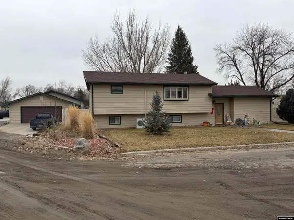 409 N 11th Avenue, Greybull, WY 82426