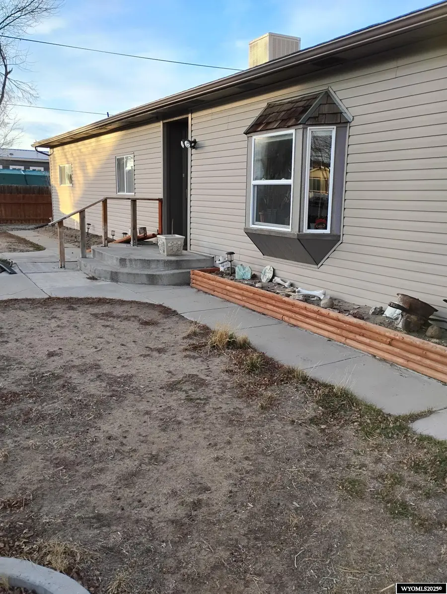472 Tollgate Avenue, Green River, WY 82935 - Image #3