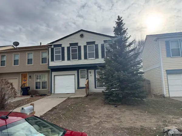 2020 Johnson Avenue, Rock Springs, WY 82901