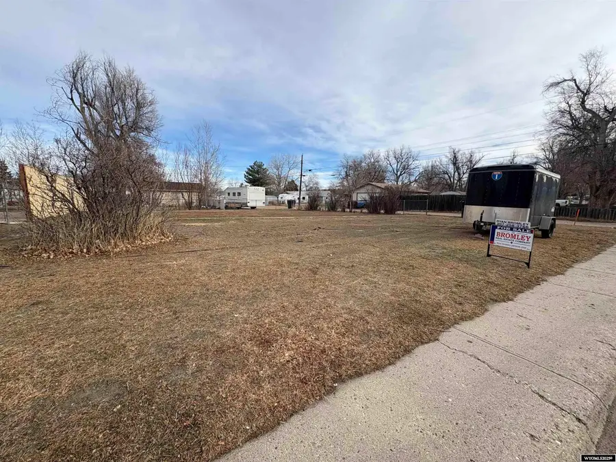525 Swanton Avenue, Casper, WY 82609 - Image #2