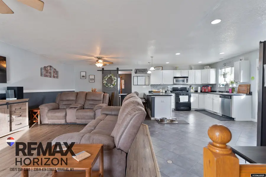 212 Bow Street, Douglas, WY 82633 - Image #2