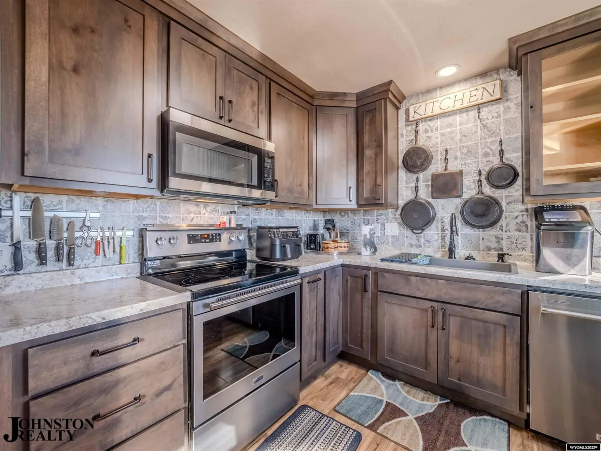 12 N Badger Road, Glenrock, WY 82637 - Image #1