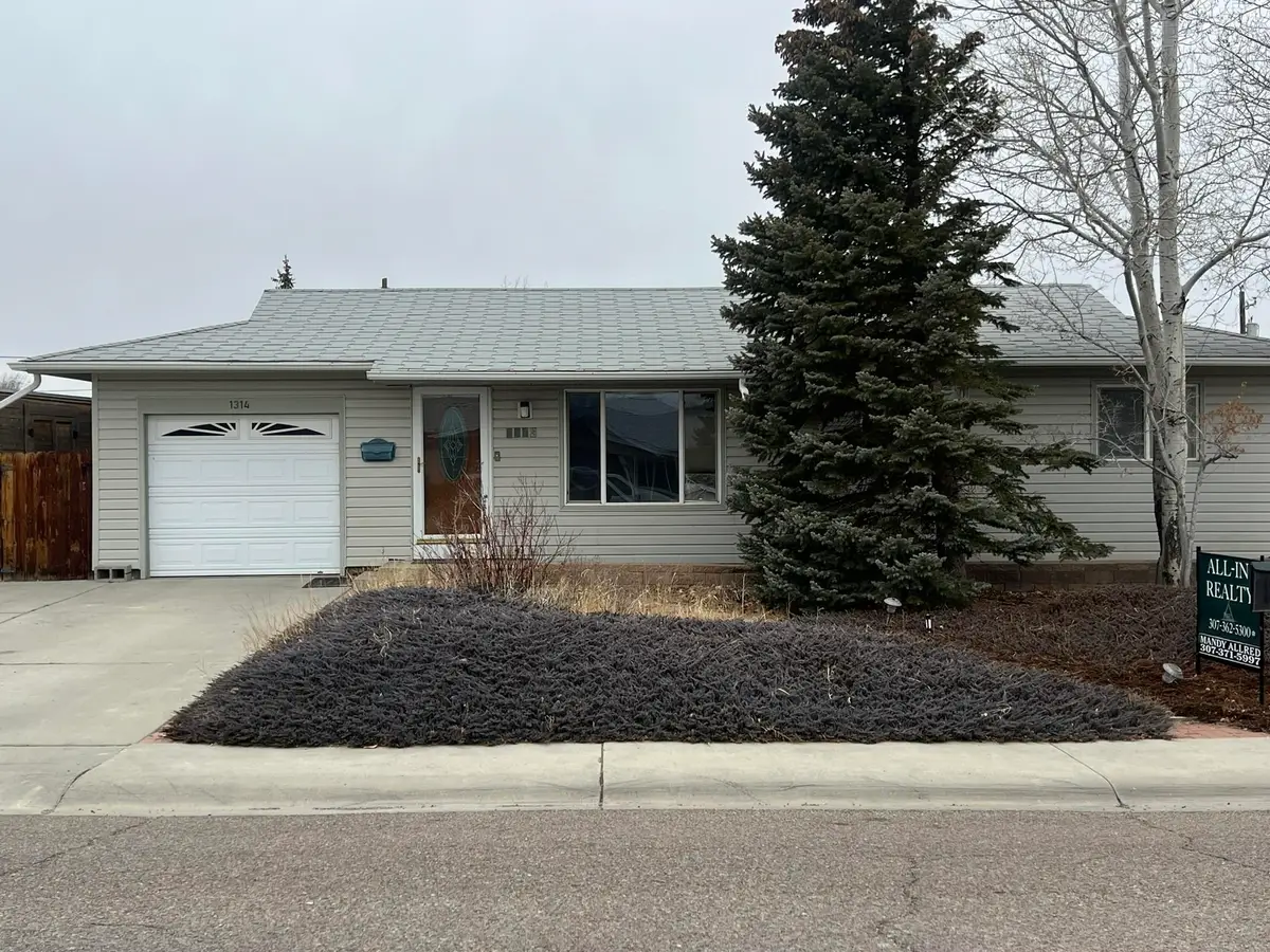 1314 McKinley Avenue, Rock Springs, WY 82901 - Image #1