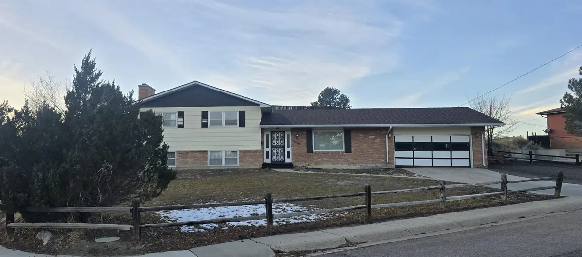 2970 Ridgecrest Drive, Casper, WY 82601-6423 - Image #1
