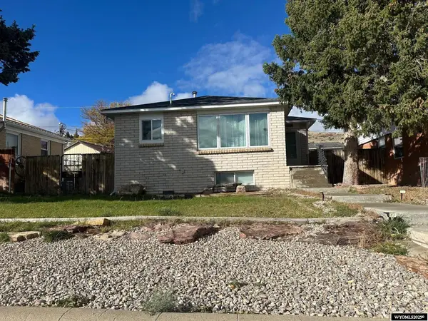 1109 High, Rawlins, WY 82301
