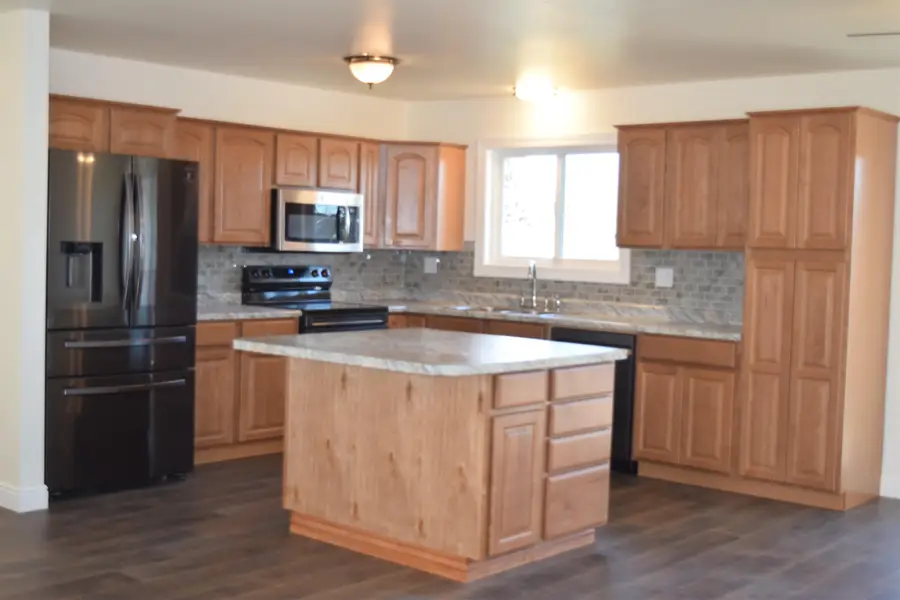 214 Bozeman Trail, Glenrock, WY 82637 - Image #3