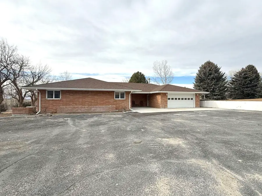 2443 W Main Street, Riverton, WY 82501 - Image #2