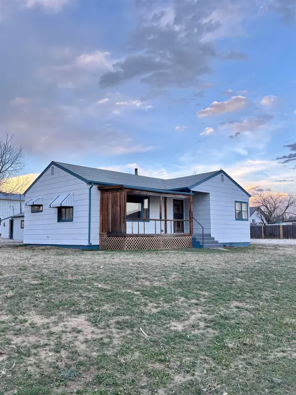 610 Charles Street, Douglas, WY 82633