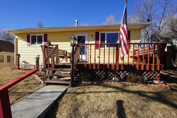 629 S 5th Street, Glenrock, WY 82637