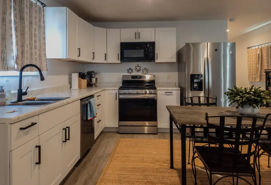 106 Rail Ln., Lander, WY 82520 - Image #2