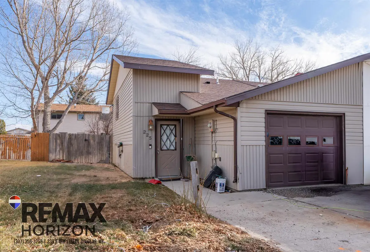 225 Monterey Way, Douglas, WY 82633 - Image #1