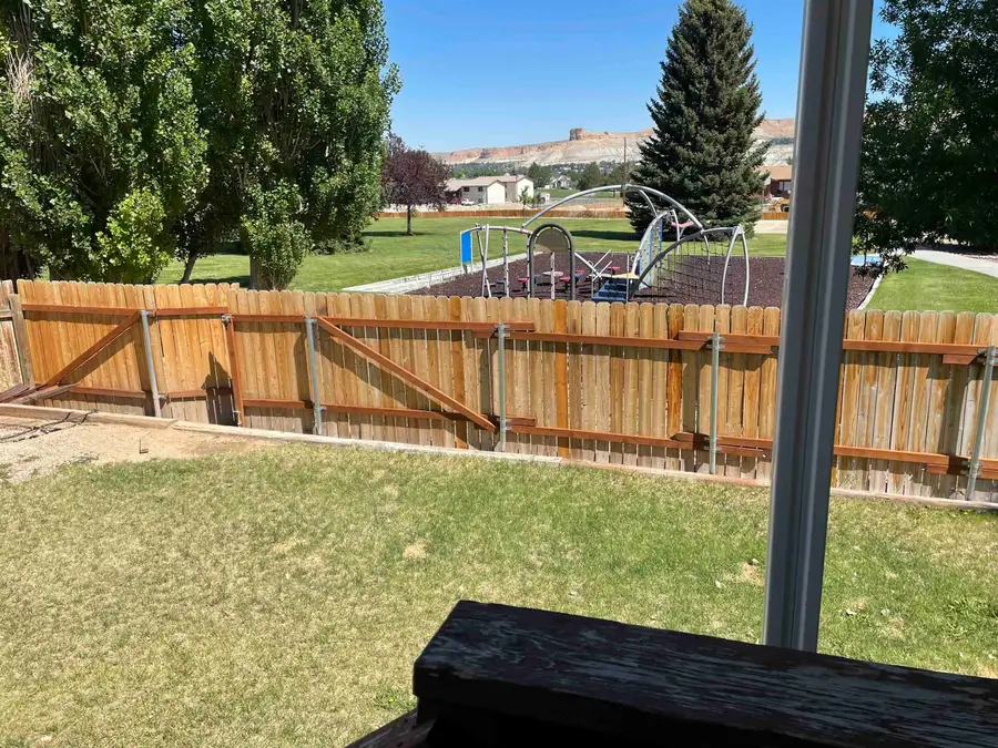 715 Saratoga Drive, Green River, WY 82930 - Image #3