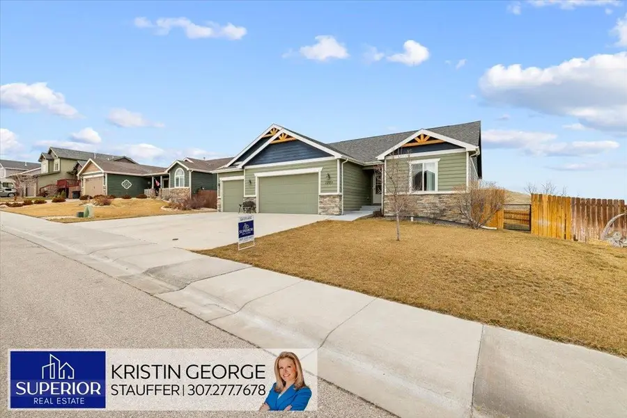 1021 Prairie River Drive, Mills, WY 82604 - Image #2