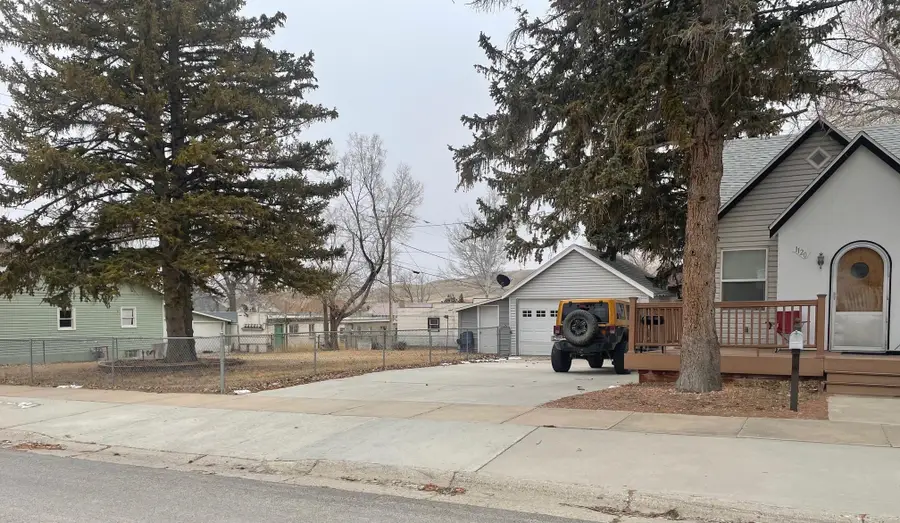 1120 W Maple Street, Rawlins, WY 82301-5208 - Image #2