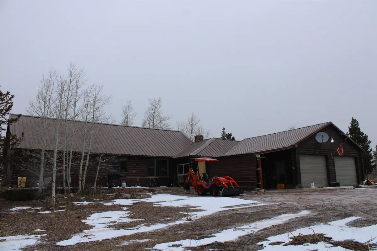 70 Blue Heron Way, Robertson, WY 82944 - Image #1