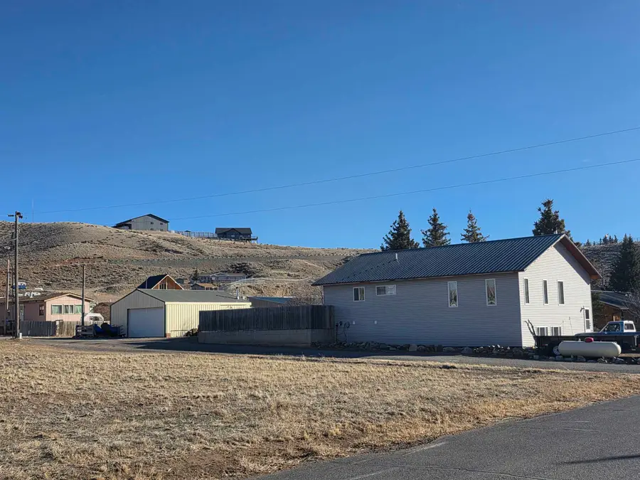 107 Hough, Dubois, WY 82513 - Image #2