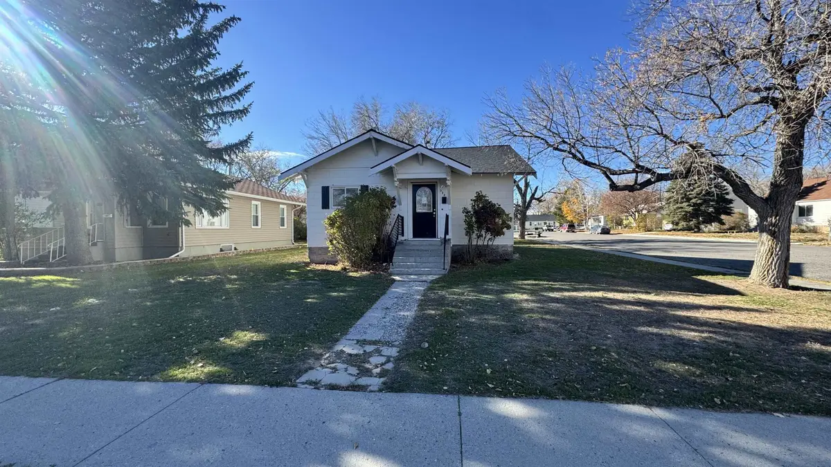 322 N 6th E Street, Riverton, WY 82501 - Image #1