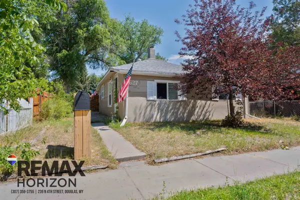 627 S 4th Street, Douglas, WY 82633