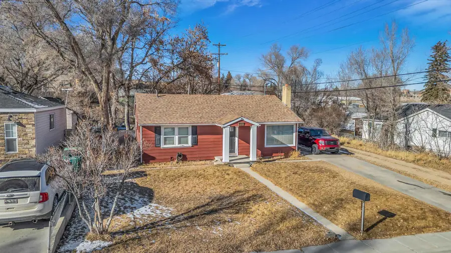 308 Bramwell Street, Green River, WY 82935 - #2