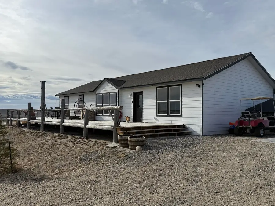 40 Lost Wells Butte Drive, Riverton, WY 82501 - Image #2